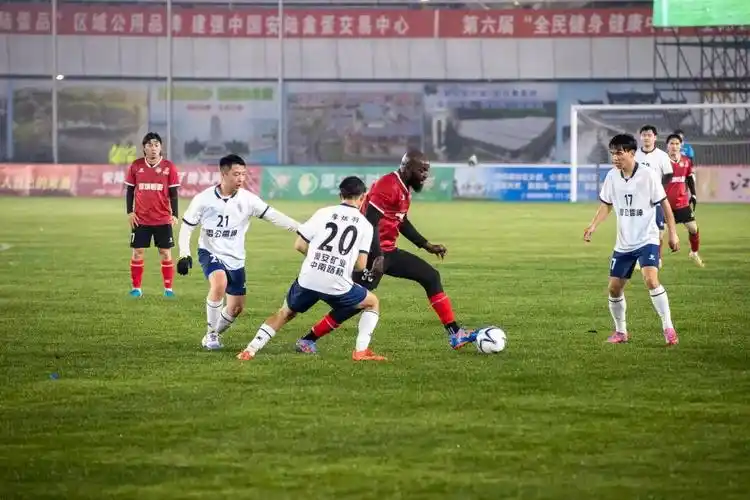 新疆伊力特 VS 深圳马可波罗